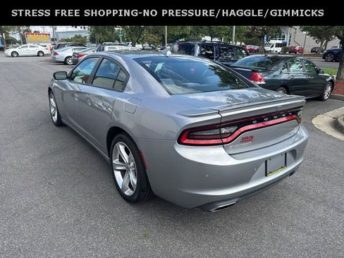 Used 2018 Dodge Charger R/T image 5