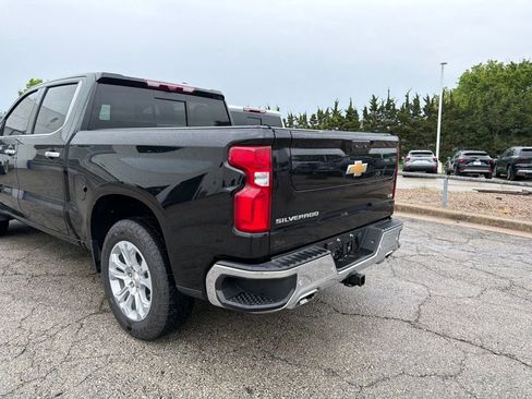 Used 2025 Chevrolet Silverado 1500 LTZ w/ LTZ Premium Package AWD/4WD image 4