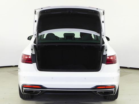 Used 2023 Audi A4 2.0T Premium w/ Convenience Package image 10