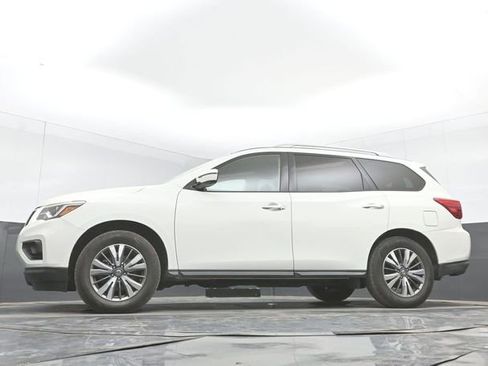 Used 2019 Nissan Pathfinder SL FWD image 30