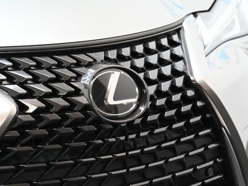 Used 2021 Lexus UX 200 w/ Accessory Package (Z2) FWD image 10