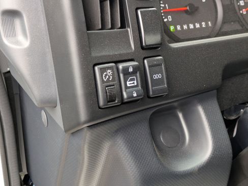 New 2024 Chevrolet Low Cab Forward image 22