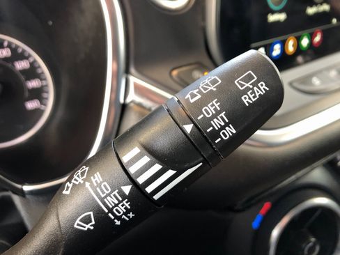 Certified 2025 Chevrolet Blazer LT w/ Convenience Package image 30