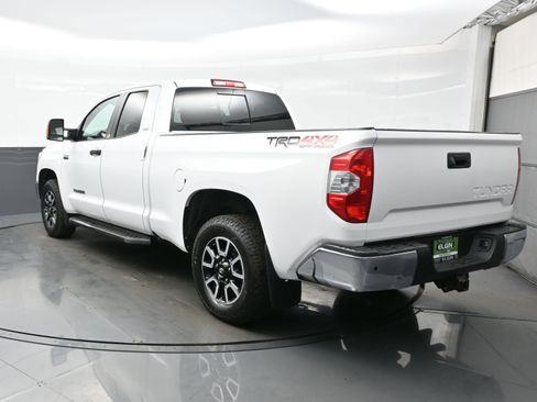 Used 2017 Toyota Tundra SR5 image 4