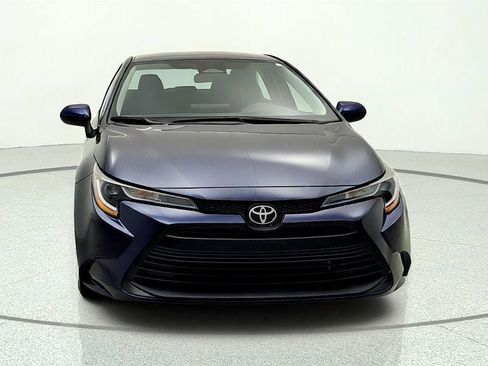 Used 2023 Toyota Corolla LE FWD image 2