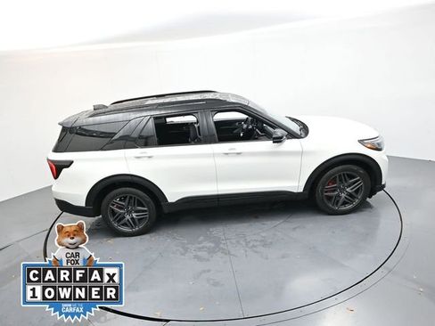 Used 2025 Ford Explorer ST image 30