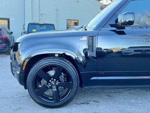 Used 2023 Land Rover Defender 90 V8 image 10