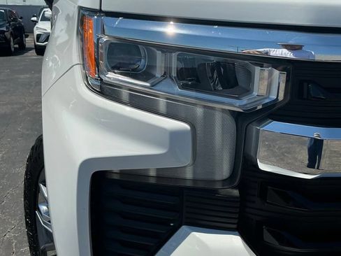 Used 2024 Chevrolet Silverado 1500 LT AWD/4WD image 15