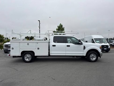 Certified 2022 Ford F250 XL w/ Power Equipment Group RWD image 5