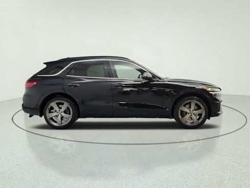 Used 2023 Genesis GV70 2.5T w/ Sport Prestige Package AWD/4WD image 4