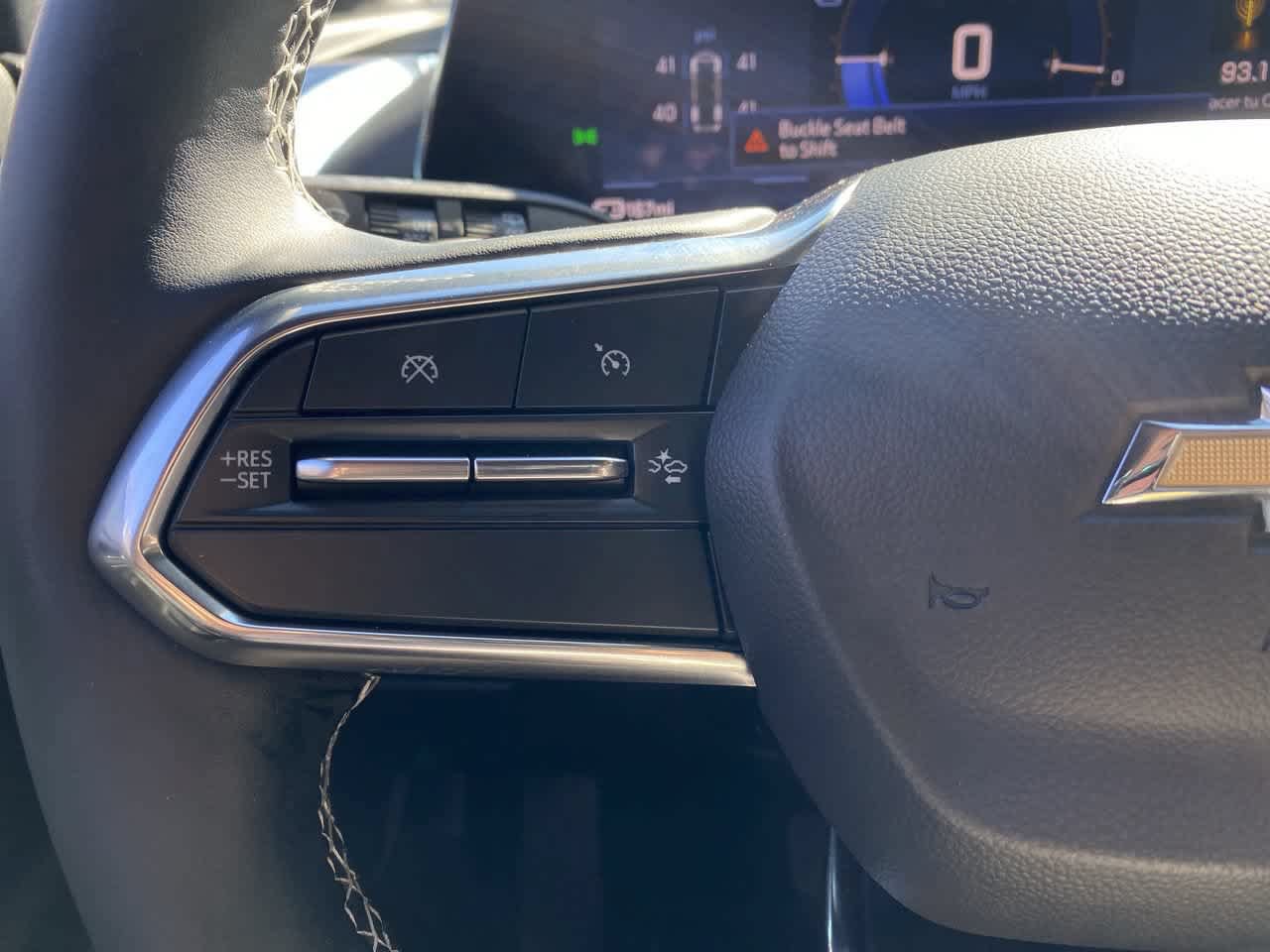 Used 2024 Chevrolet Equinox EV LT FWD image 20