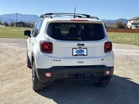 Used 2019 Jeep Renegade Limited w/ Quick Order Package 22P AWD/4WD image 13