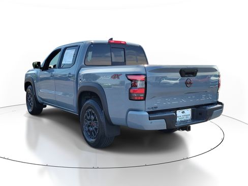 Used 2022 Nissan Frontier PRO-4X w/ Pro-4X Premium Package AWD/4WD image 3