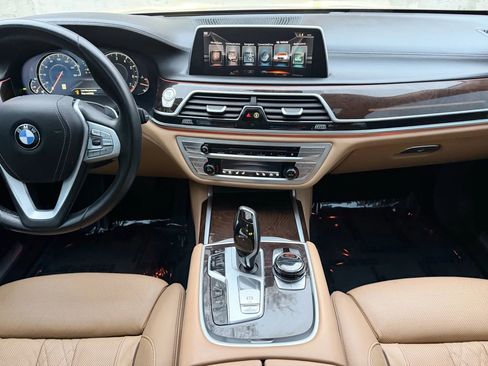 Used 2016 BMW 750i xDrive AWD/4WD image 35