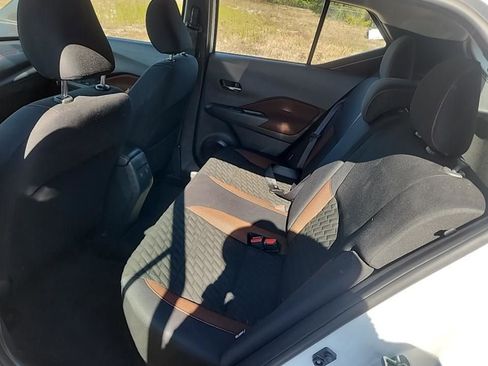 Used 2023 Nissan Kicks SR image 37