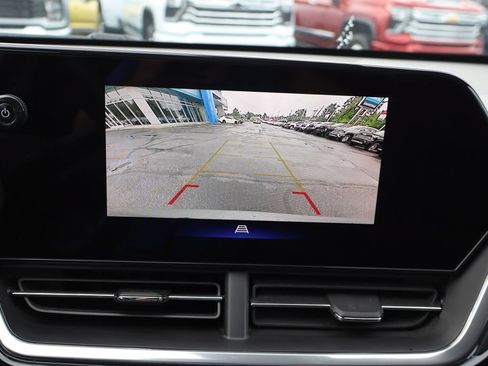 Used 2024 Chevrolet Trax RS FWD image 10