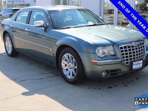 Used 2005 Chrysler 300 C w/ Navigation & Sound Group II image 1