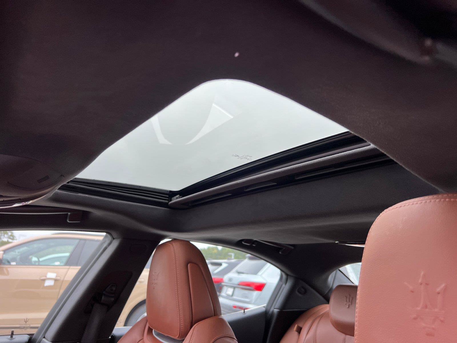 Used 2017 Maserati Ghibli S RWD image 31