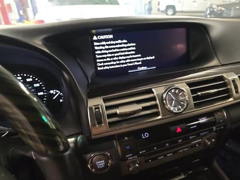 Used 2017 Lexus LS 460 RWD image 11