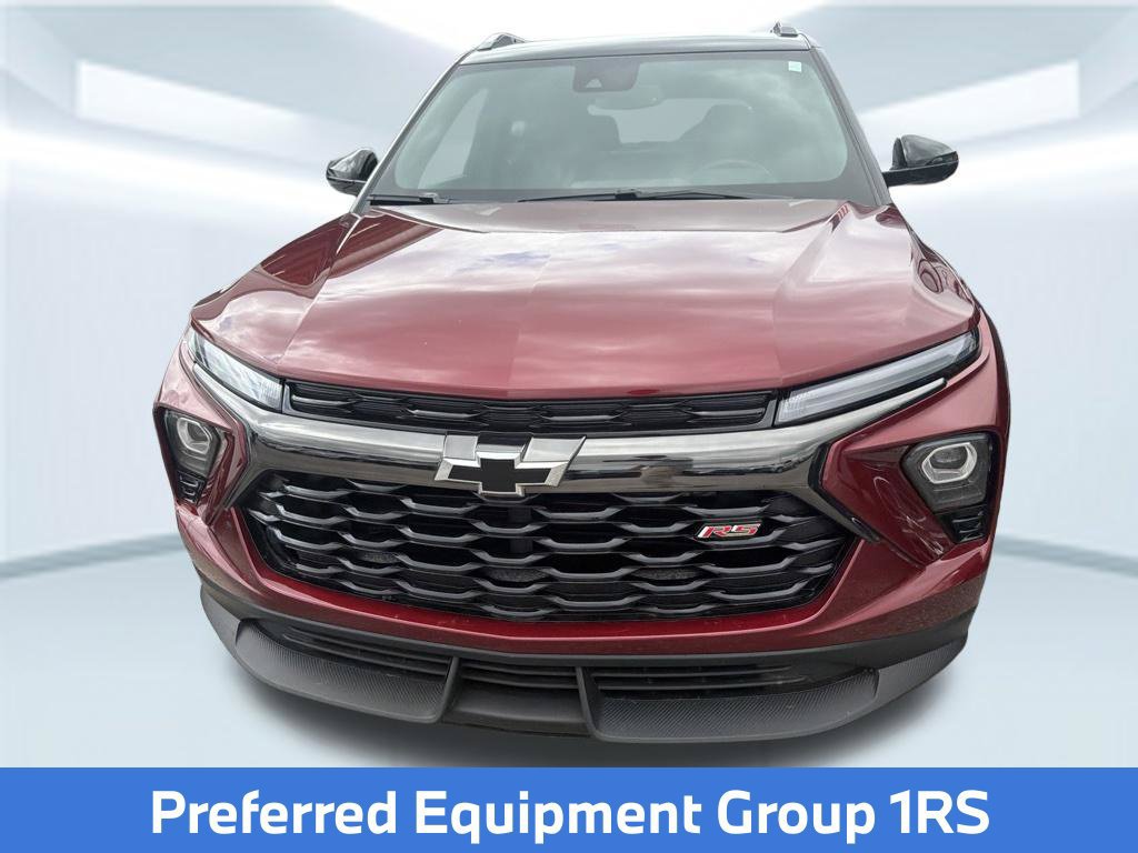 Used 2025 Chevrolet TrailBlazer RS w/ Convenience Package FWD image 2