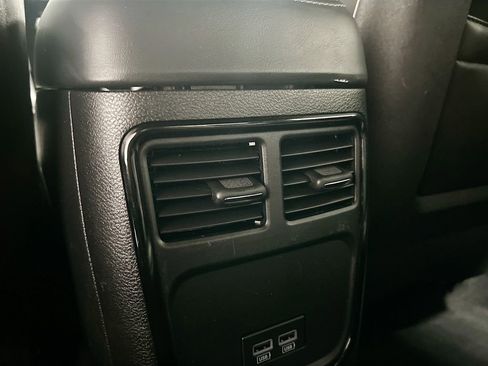 Used 2023 Chrysler 300 S image 27