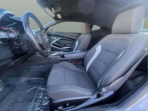 Used 2019 Chevrolet Camaro LT image 13