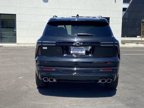 Used 2024 Chevrolet Traverse RS w/ LPO, Floor Liner Package FWD image 5