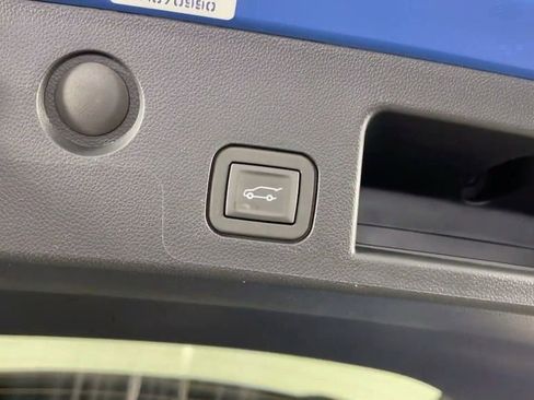 New 2025 Chevrolet Equinox RS image 34