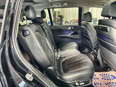 Used 2024 BMW X7 xDrive40i AWD/4WD image 32