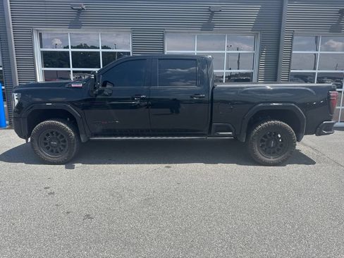 Used 2024 GMC Sierra 2500 AT4 w/ AT4 Premium Plus Package AWD/4WD image 2