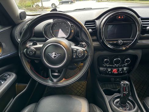 Used 2020 MINI Cooper Clubman S image 18