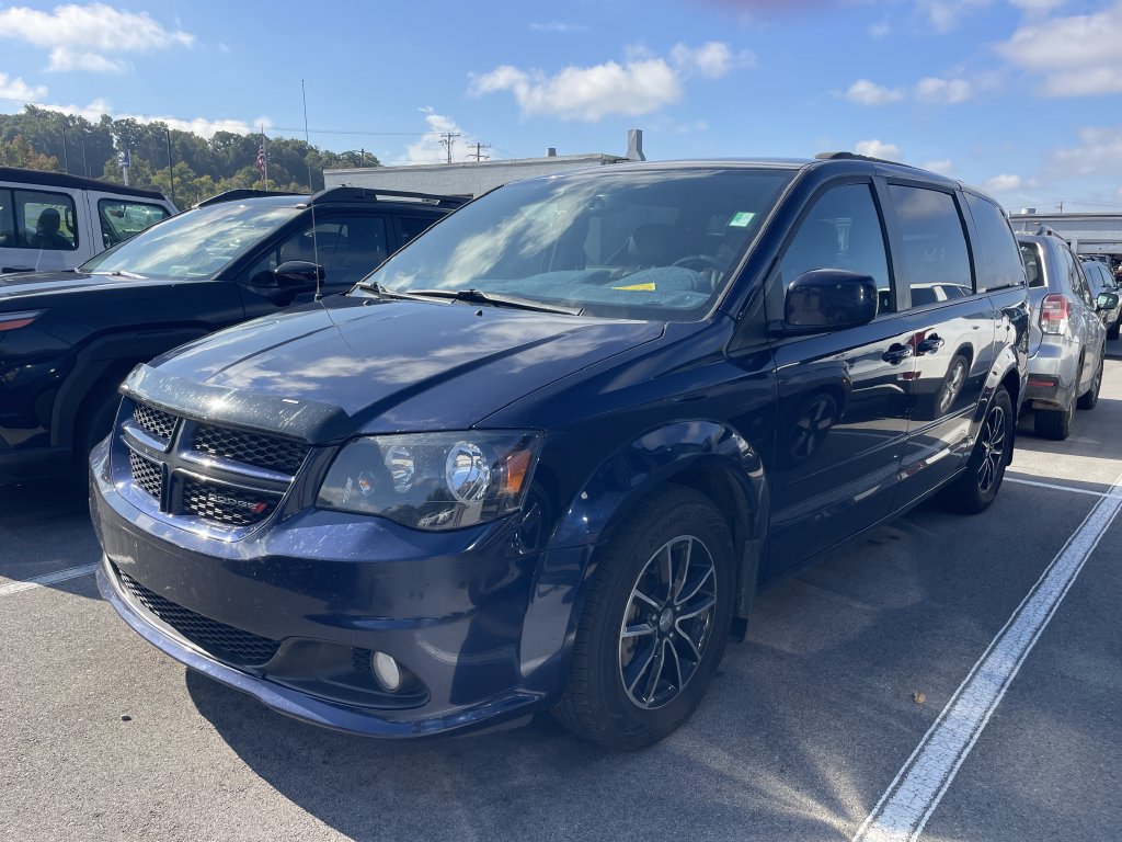 Used 2017 Dodge Grand Caravan GT FWD image 3