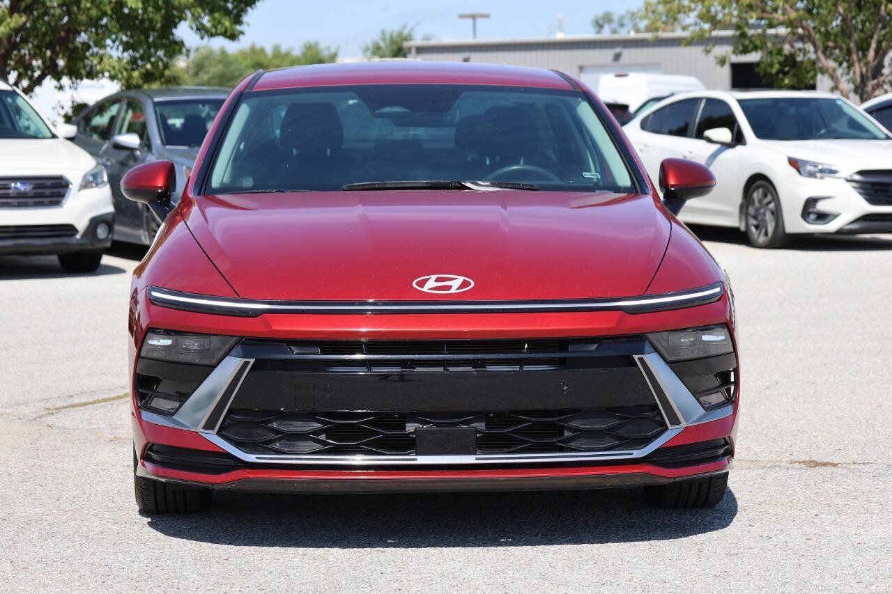 Used 2025 Hyundai Sonata SEL FWD image 5