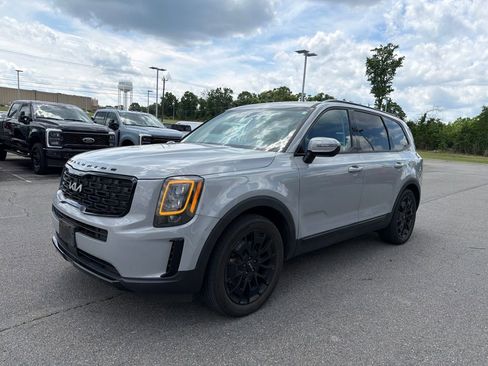 Used 2022 Kia Telluride EX w/ EX Premium Package AWD/4WD image 4