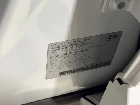 Used 2021 Audi Q3 2.0T Premium w/ Convenience Package image 47