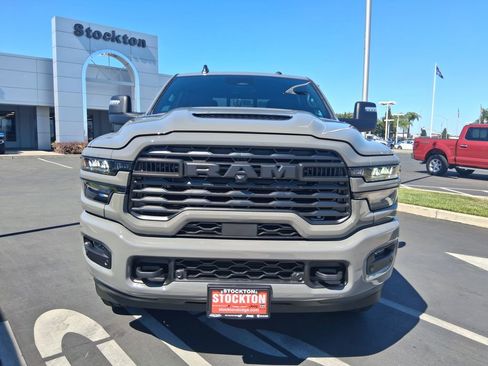 New 2026 RAM 2500 Tradesman AWD/4WD image 3