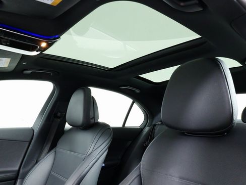 Used 2023 Mercedes-Benz C 300 4MATIC Sedan image 41