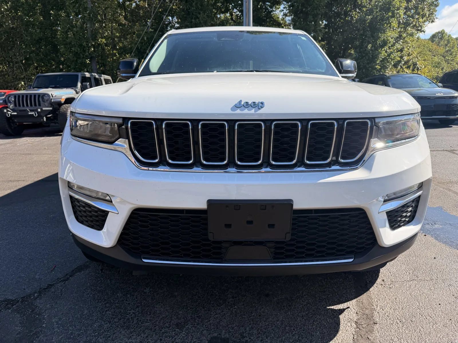 Used 2022 Jeep Grand Cherokee Limited 4xe AWD/4WD image 6