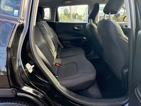 Used 2018 Jeep Compass Sport image 10