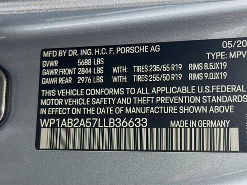 Used 2020 Porsche Macan S image 37