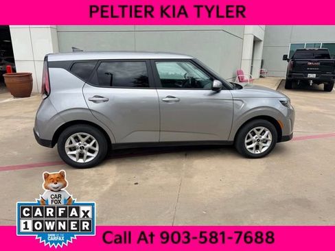 Certified 2025 Kia Soul LX w/ LX Technology Package FWD image 13