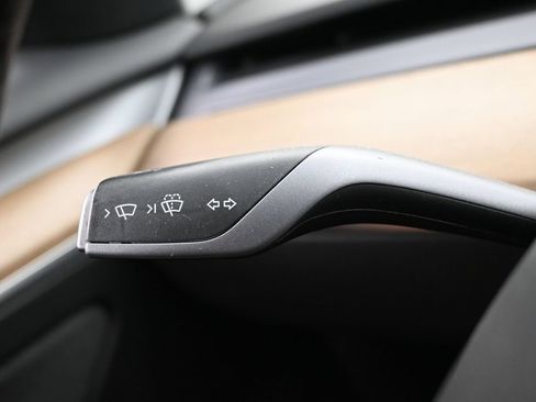 Used 2022 Tesla Model 3 Long Range AWD/4WD image 21