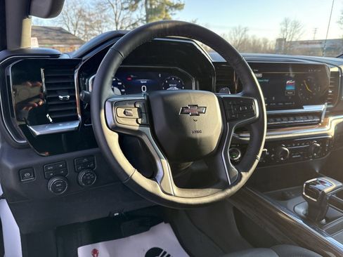 Used 2024 Chevrolet Silverado 1500 RST w/ Redline Edition image 16