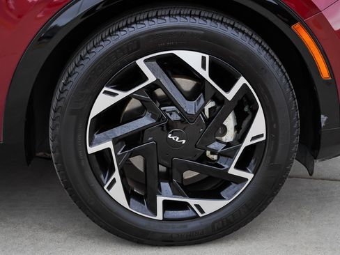 Used 2023 Kia Sportage SX image 10