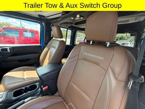 Used 2023 Jeep Wrangler Unlimited Rubicon 4xe w/ Cold Weather Group AWD/4WD image 10