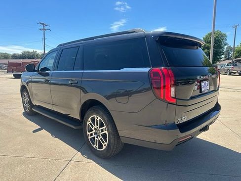 Certified 2025 Ford Expedition Max Active AWD/4WD image 3