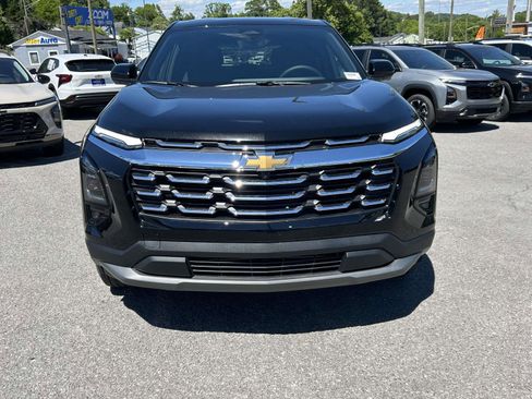 New 2026 Chevrolet Equinox LT w/ Safety and Technology Package FWD image 8