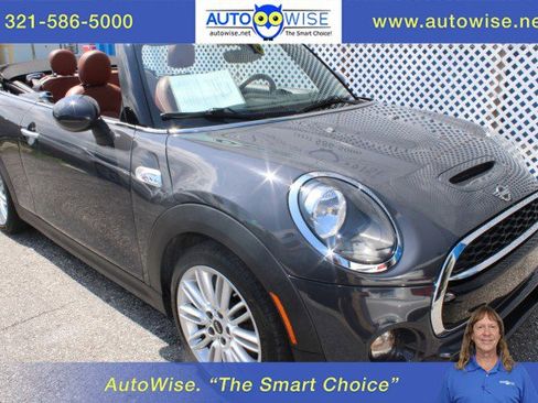 Used 2019 MINI Cooper S w/ Signature Upholstery Package FWD image 1
