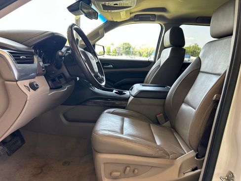 Used 2019 Chevrolet Tahoe LT RWD image 8