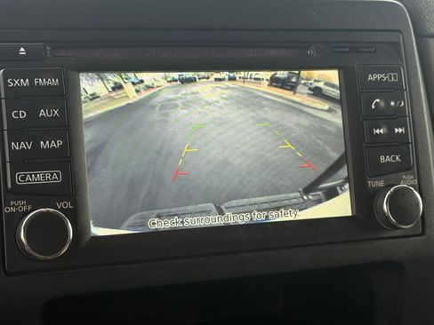 Used 2021 Nissan NV 3500 SL image 13